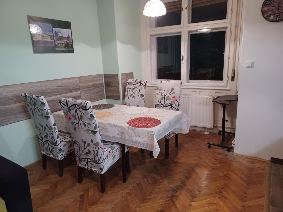 Buda Trio Apartments Budapest Esterno foto