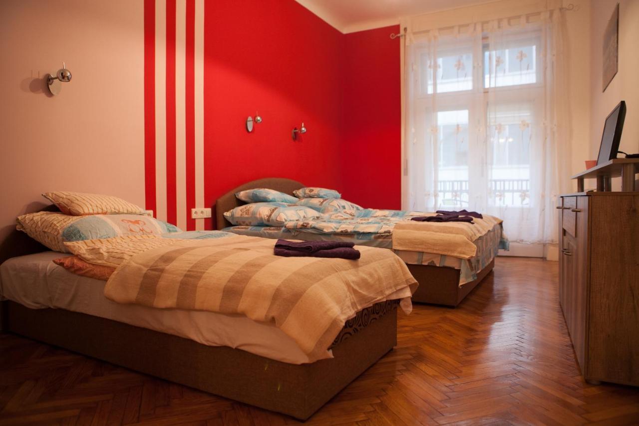 Buda Trio Apartments Budapest Esterno foto